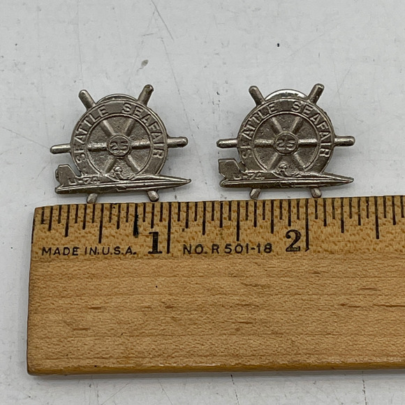 VTG Seattle Seafair Speedboat Races U-74 Button Pin 1” Metal Boat Wheel Lot of 2 - Picture 3 of 3